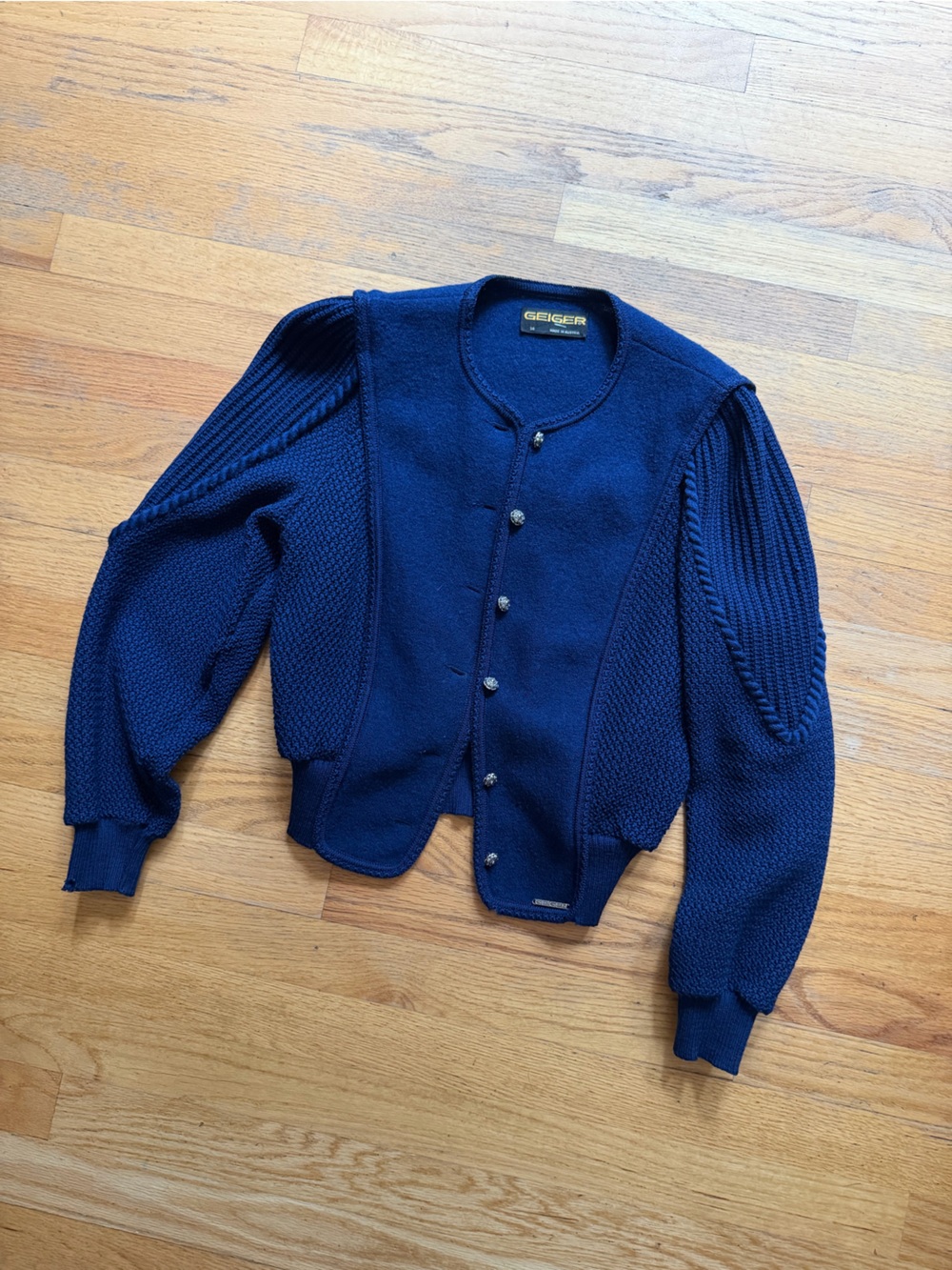 Geiger vintage 100% wool sweater